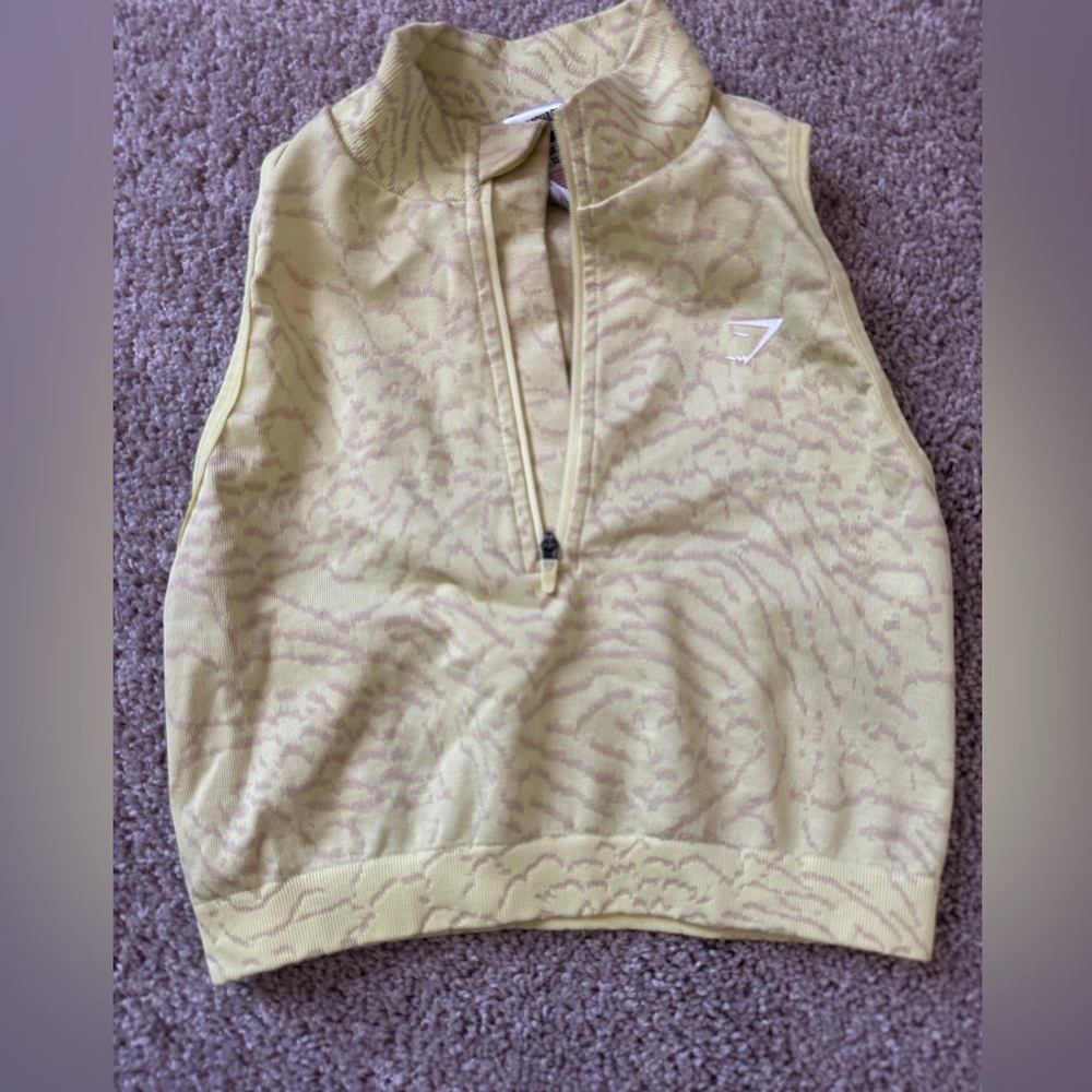 Gymshark top